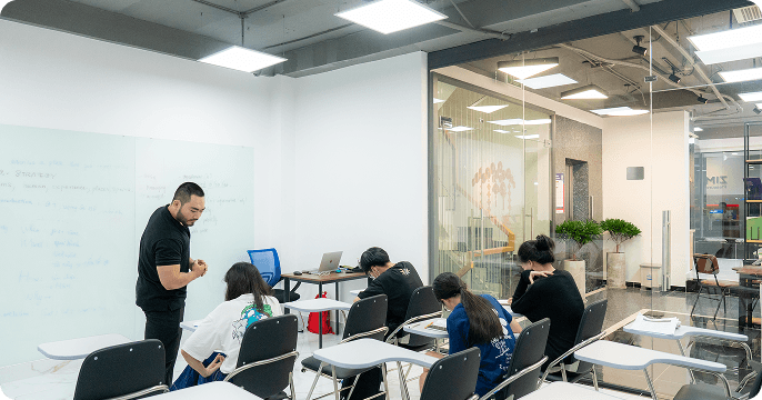 Khóa học VSTEP tại ZIM
