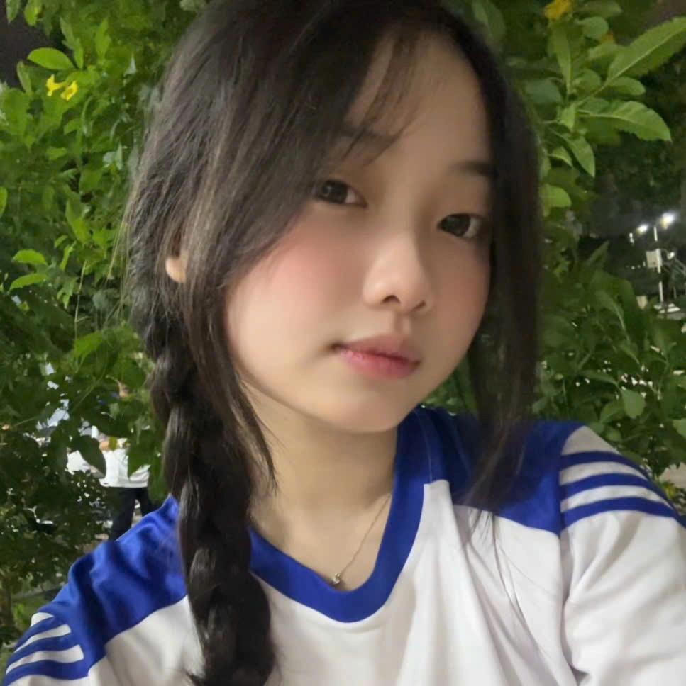 Hoàng Thuỷ Tiên
